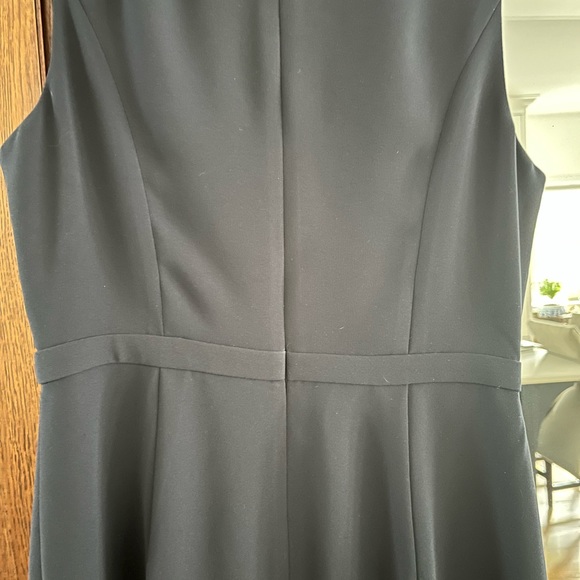 J crew scalloped sheath dress.  Navy blue. Classic and elegant Only worn twice - Picture 5 of 7